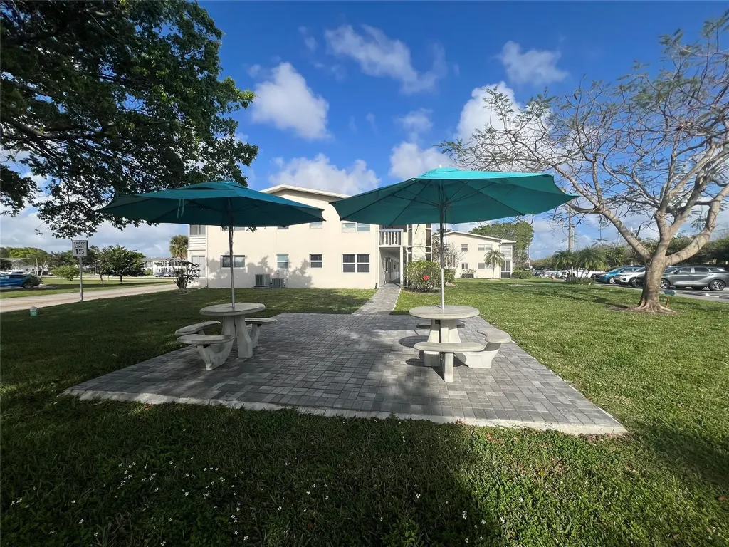 244 Farnham K Deerfield Beach FL 33442