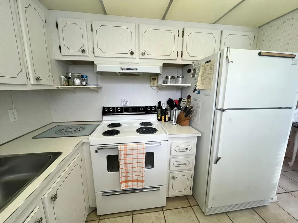 244 Farnham K Deerfield Beach FL 33442