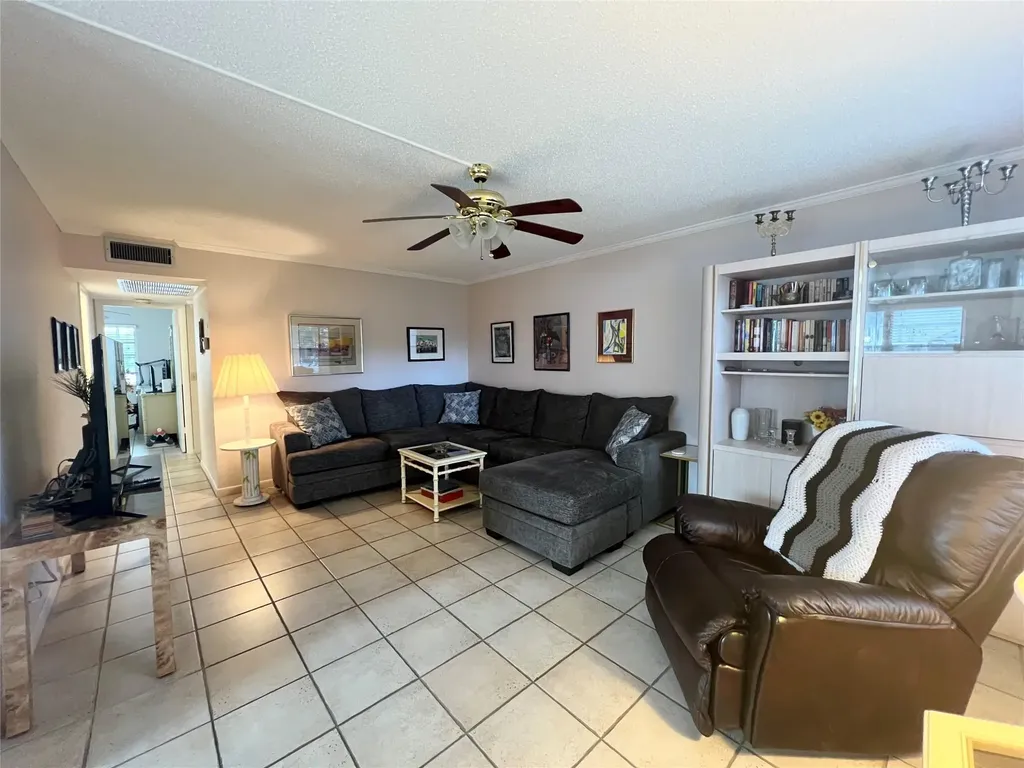 244 Farnham K Deerfield Beach FL 33442