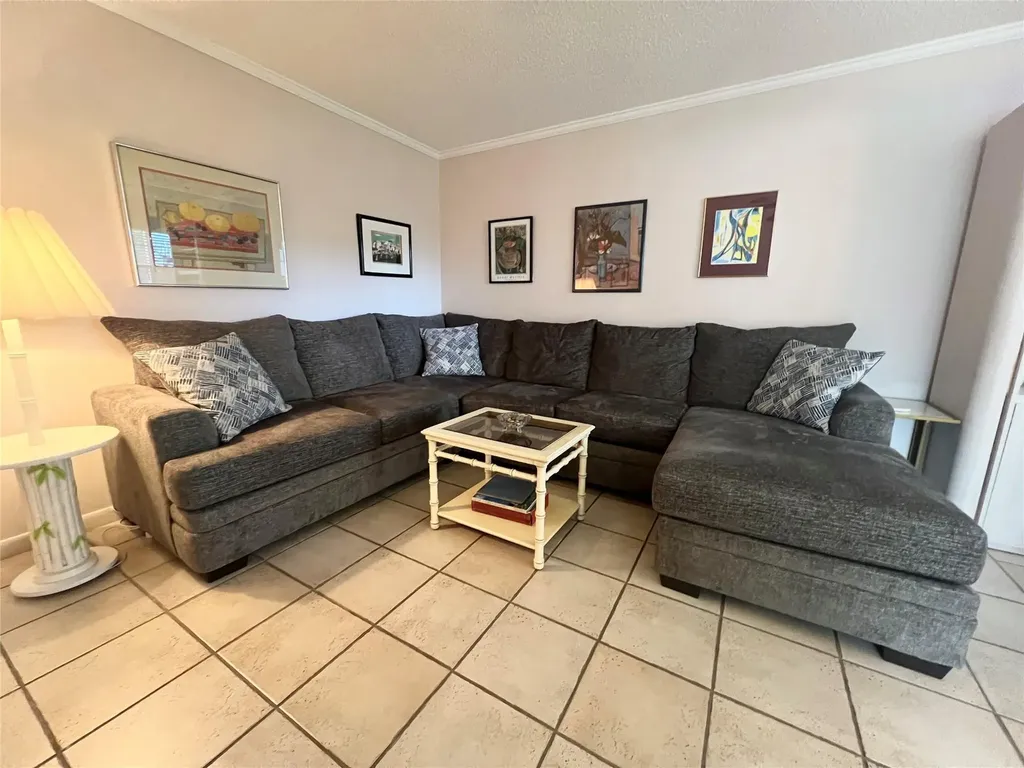 244 Farnham K Deerfield Beach FL 33442
