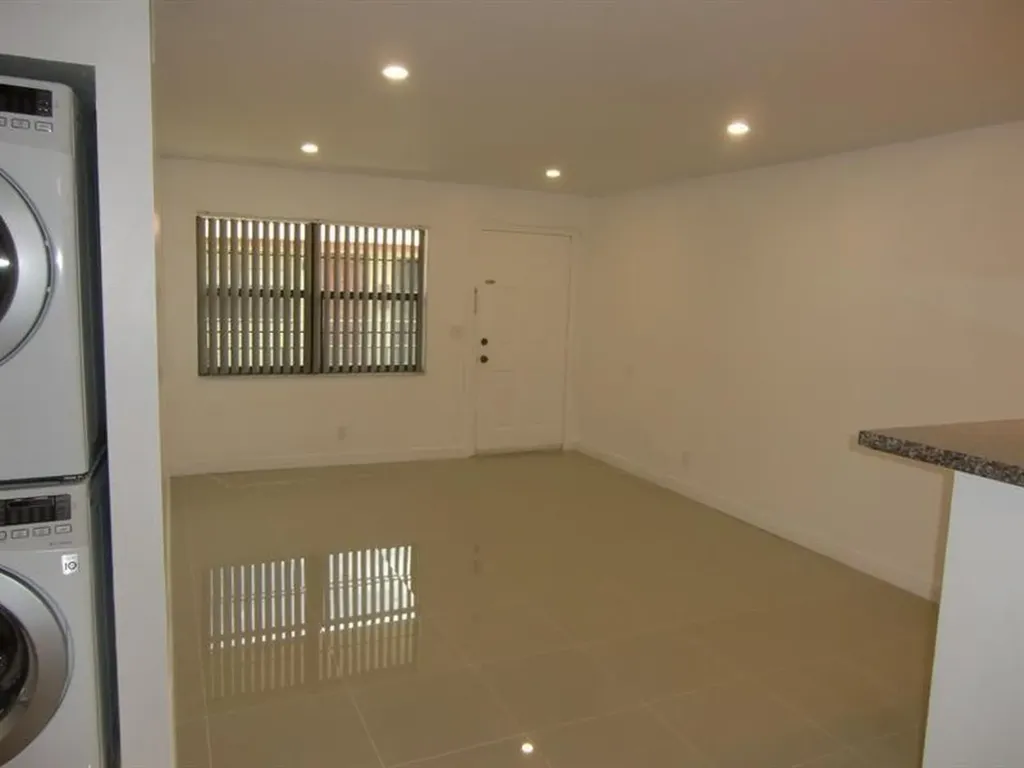 3243 104 Avenue Coral Springs FL 33065