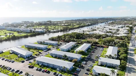 2520 S Federal Highway Boynton Beach FL 33435