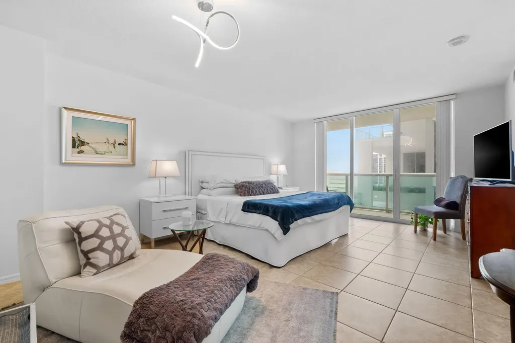 347 N New River Drive Fort Lauderdale FL 33301