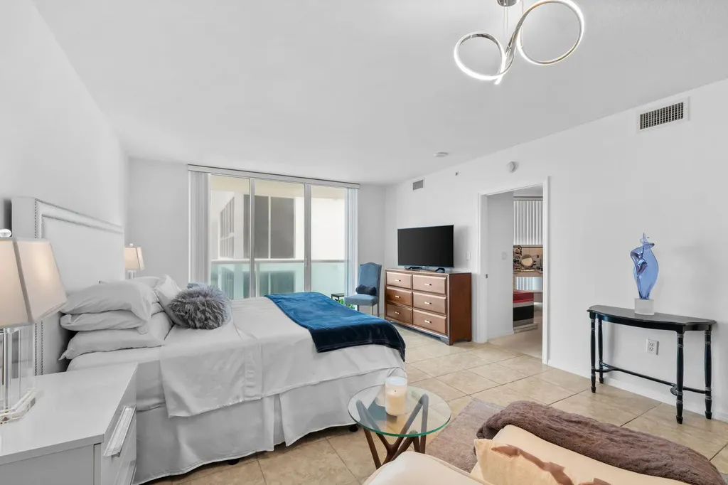 347 N New River Drive Fort Lauderdale FL 33301