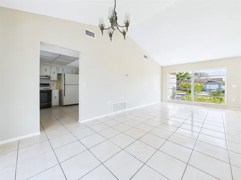11351 NW 39th Place Sunrise FL 33323