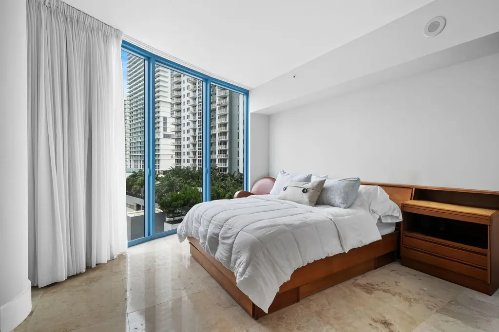 333 Las Olas Way Fort Lauderdale FL 33301