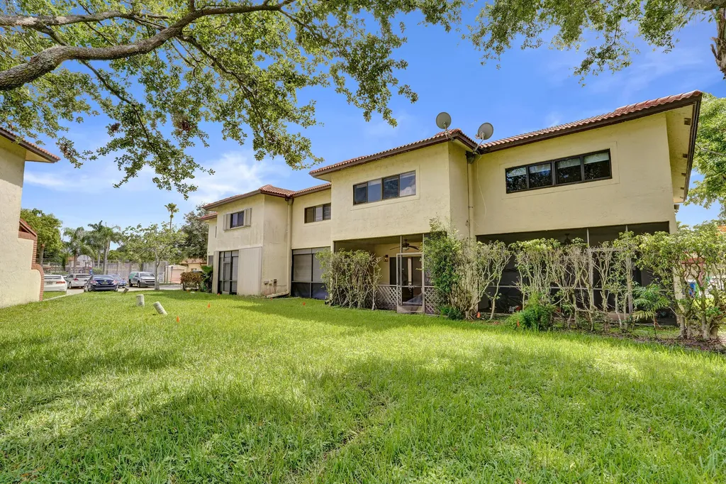 4732 NW 90th Avenue Sunrise FL 33351