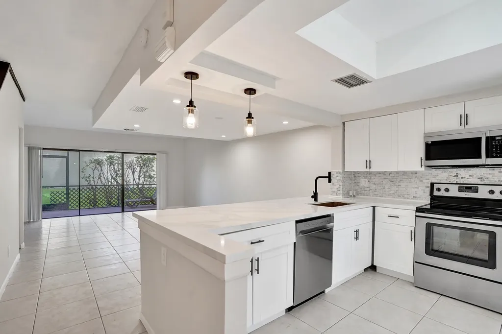 4732 NW 90th Avenue Sunrise FL 33351