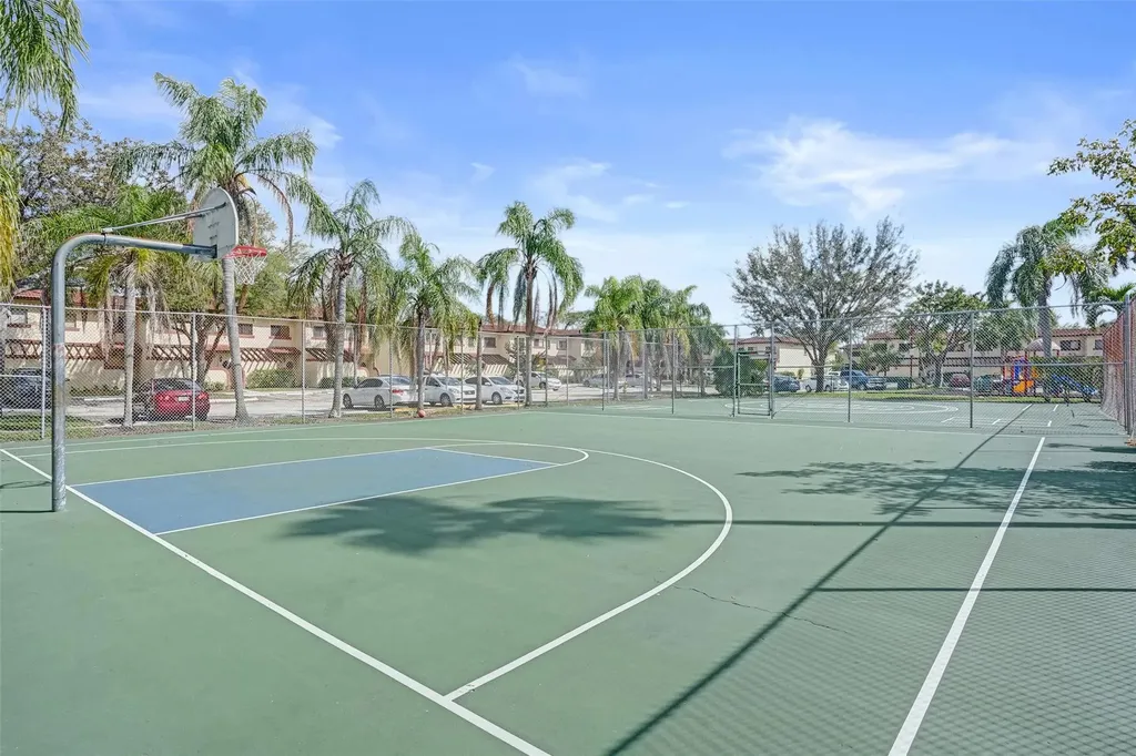 4732 NW 90th Avenue Sunrise FL 33351