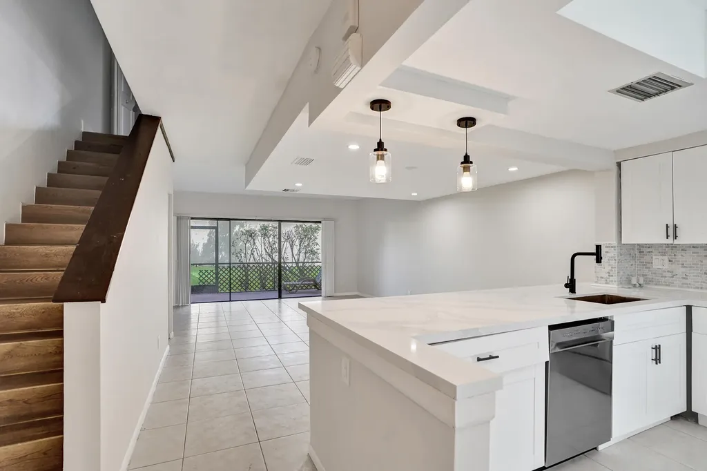 4732 NW 90th Avenue Sunrise FL 33351