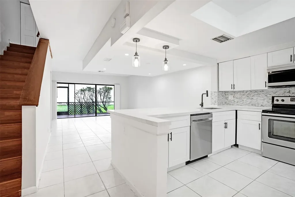 4732 NW 90th Avenue Sunrise FL 33351