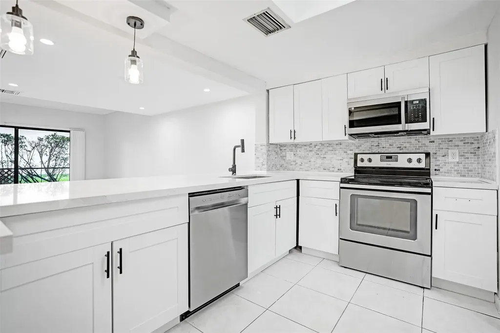 4732 NW 90th Avenue Sunrise FL 33351