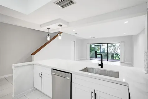 4732 NW 90th Avenue Sunrise FL 33351
