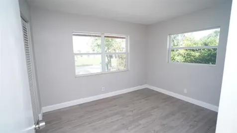 5908 NW 81st Avenue Tamarac FL 33321