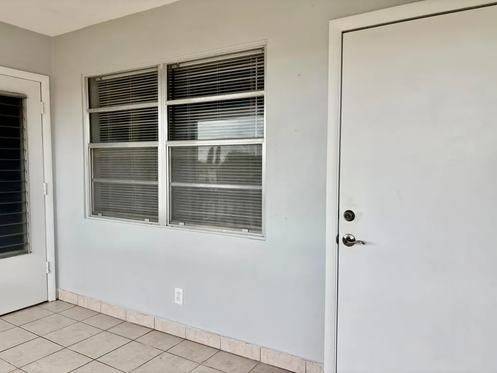 5300 Washington Street Hollywood FL 33021