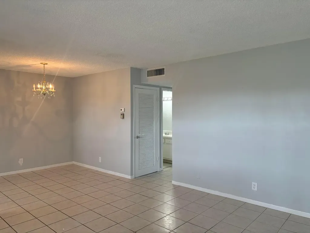 5300 Washington Street Hollywood FL 33021