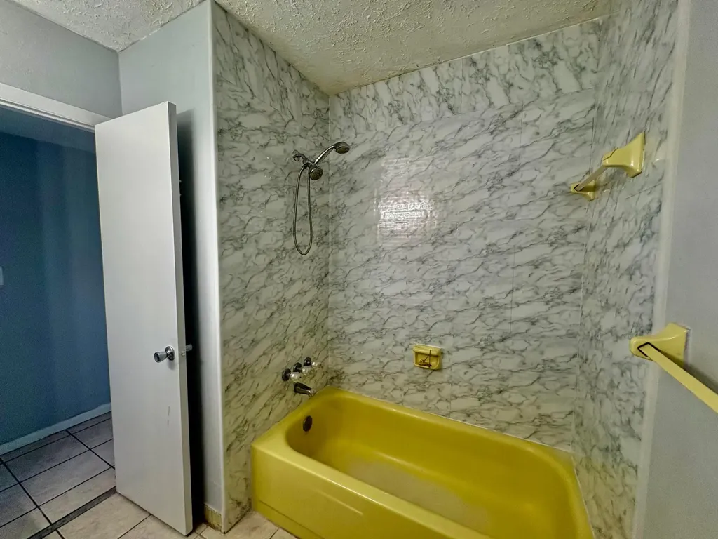 5300 Washington Street Hollywood FL 33021