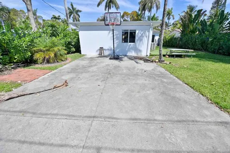 1532 Fletcher Street Hollywood FL 33020