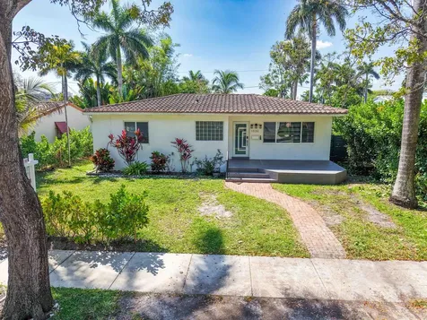 1532 Fletcher Street Hollywood FL 33020