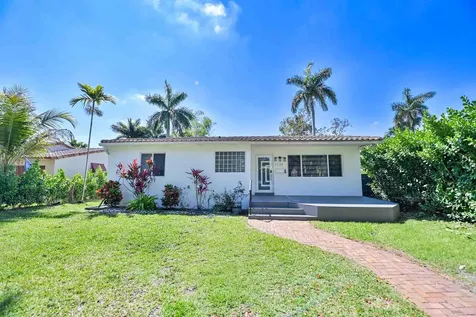 1532 Fletcher Street Hollywood FL 33020
