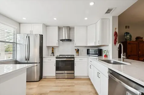 2202 Lucaya Bend Coconut Creek FL 33066