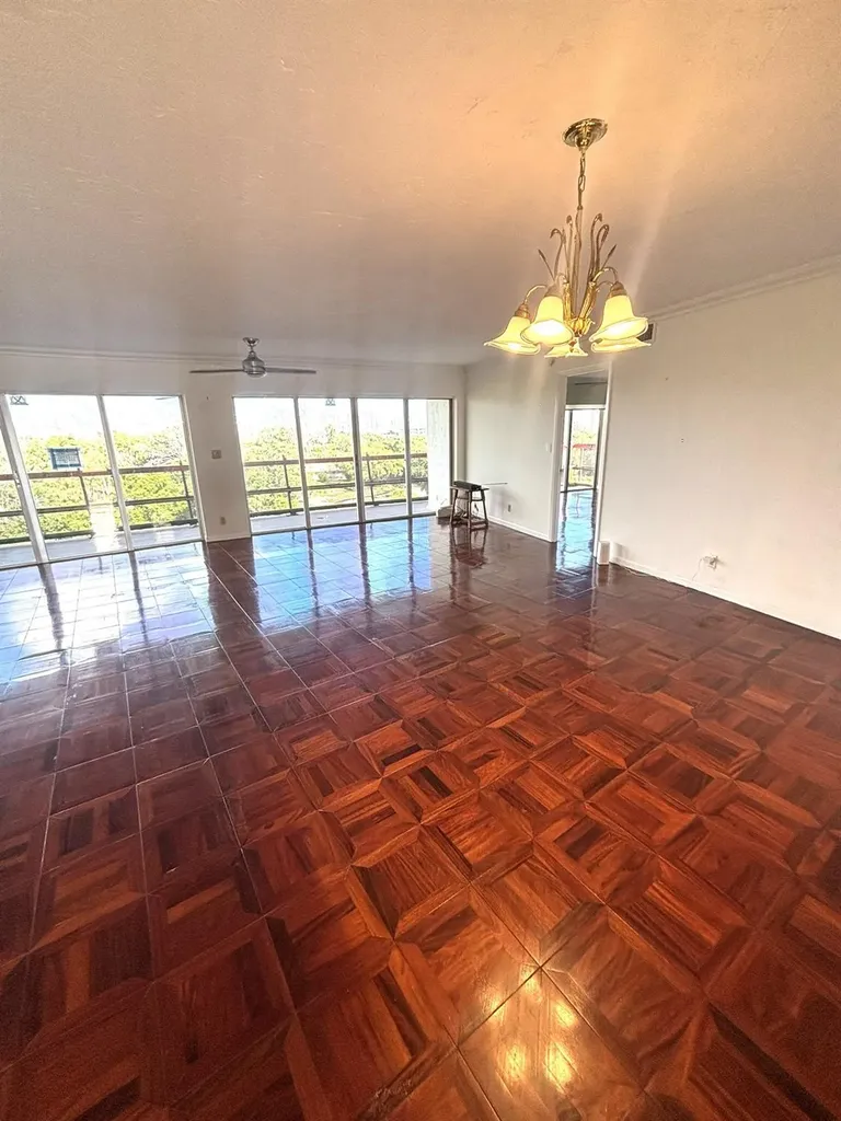 1537 E Hillsboro Boulevard Deerfield Beach FL 33441