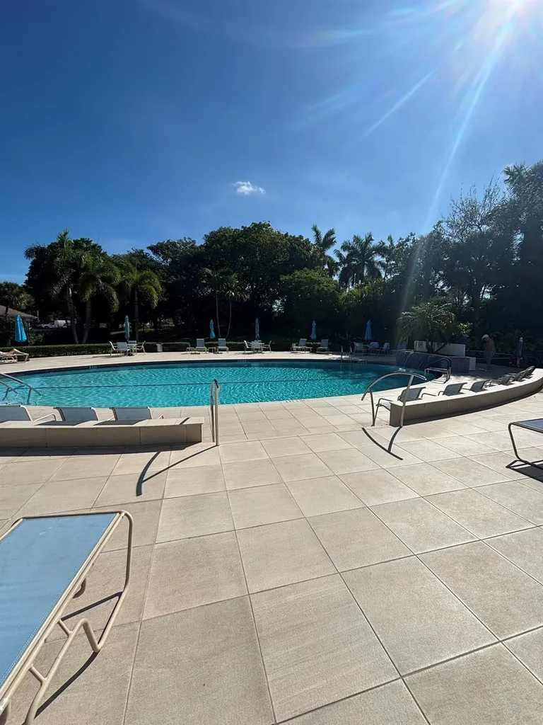 1537 E Hillsboro Boulevard Deerfield Beach FL 33441