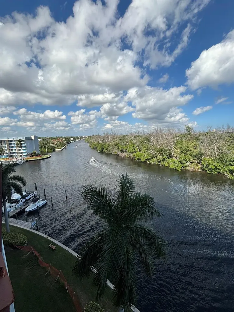 1537 E Hillsboro Boulevard Deerfield Beach FL 33441