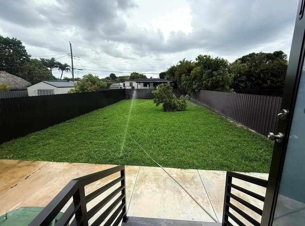 170 W 58 Street Hialeah FL 33012
