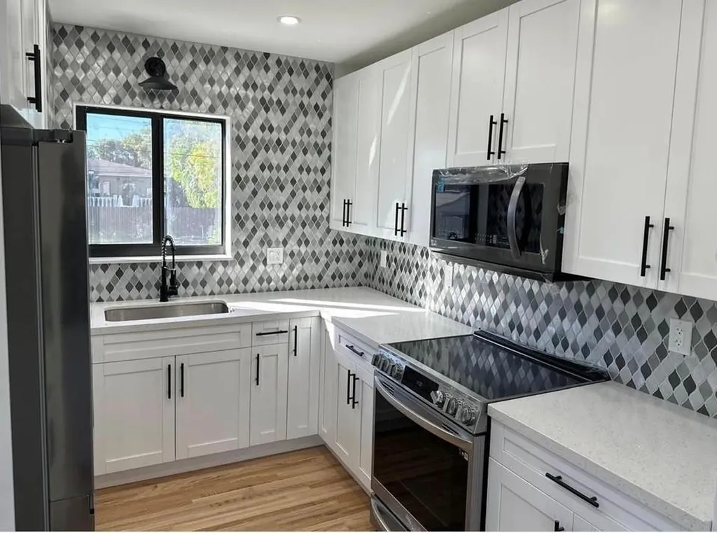 170 W 58 Street Hialeah FL 33012