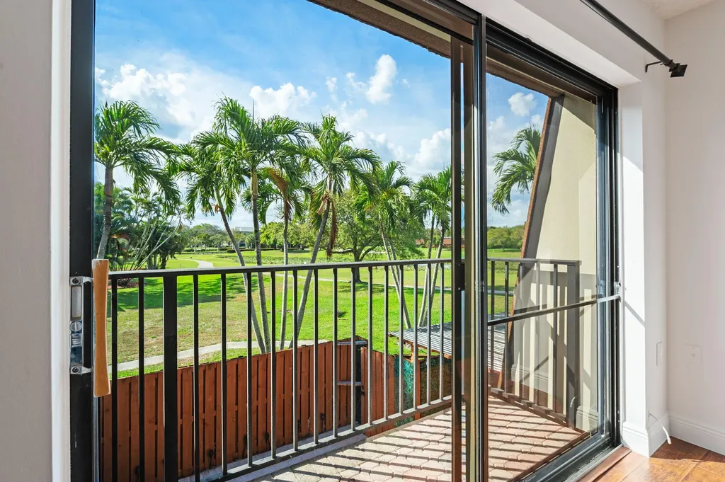 9131 SW 20th Place Davie FL 33324