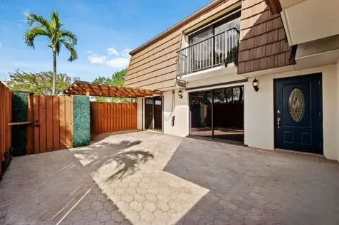 9131 SW 20th Place Davie FL 33324