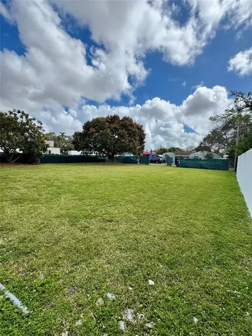 4221 SW 11th Street Miami FL 33134