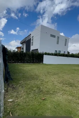 4221 SW 11th Street Miami FL 33134