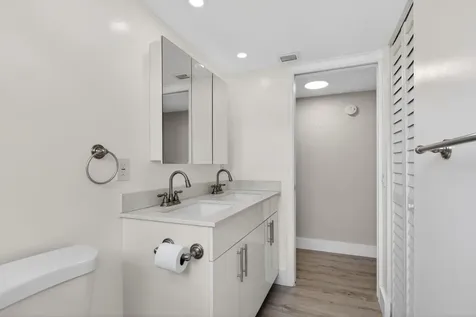 2102 Lucaya Bend Coconut Creek FL 33066