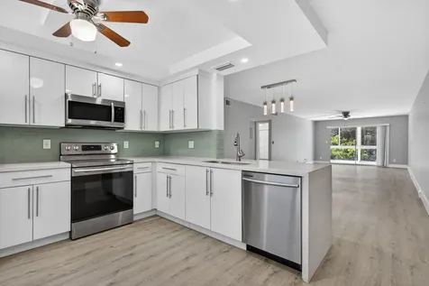 2102 Lucaya Bend Coconut Creek FL 33066
