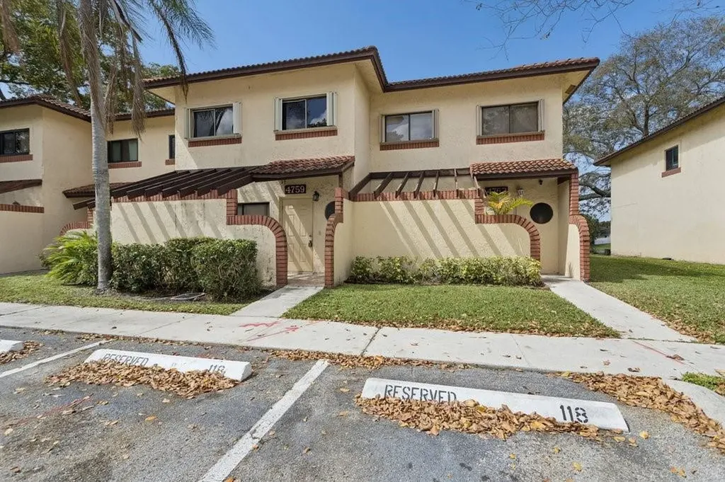4759 NW 90th Avenue Sunrise FL 33351