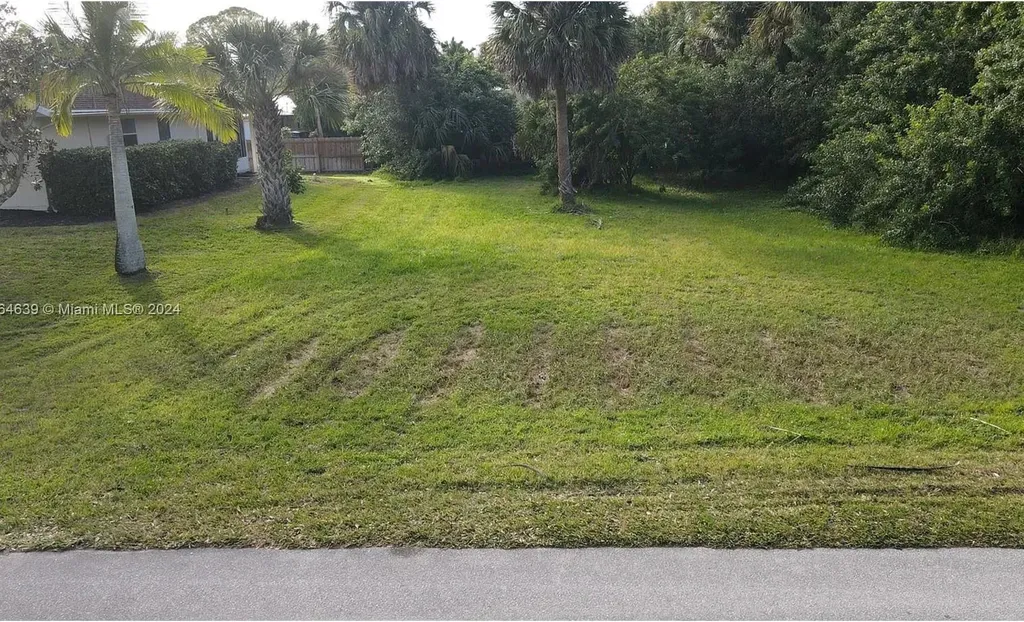 755 38th Court Vero Beach FL 32968