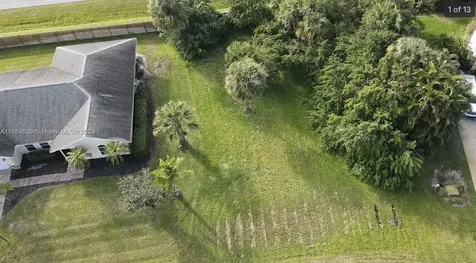 755 38th Court Vero Beach FL 32968
