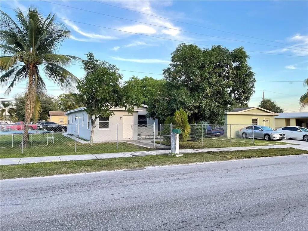 918 NW 24th Avenue Fort Lauderdale FL 33311