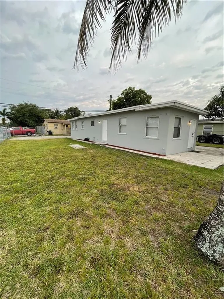 918 NW 24th Avenue Fort Lauderdale FL 33311