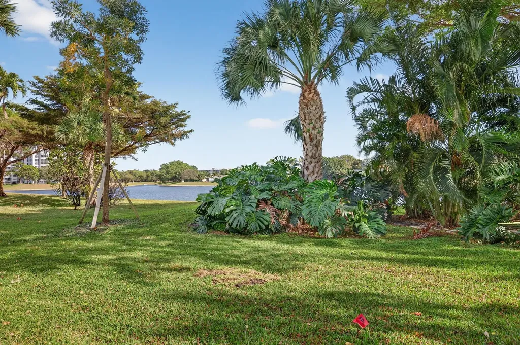 3200 N Course Lane Pompano Beach FL 33069