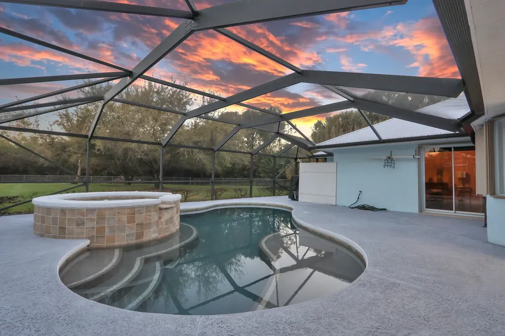 184 SE Osprey Ridge Port St Lucie FL 34984