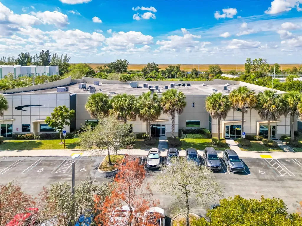 3902-3904 NW 126 Avenue Coral Springs FL 33065