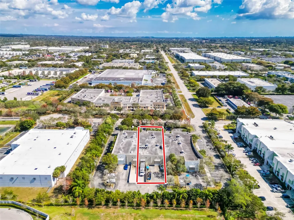 3902-3904 NW 126 Avenue Coral Springs FL 33065