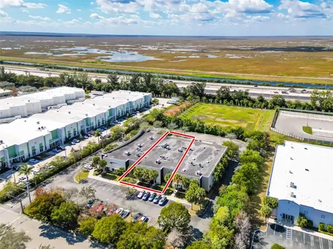 3902-3904 NW 126 Avenue Coral Springs FL 33065