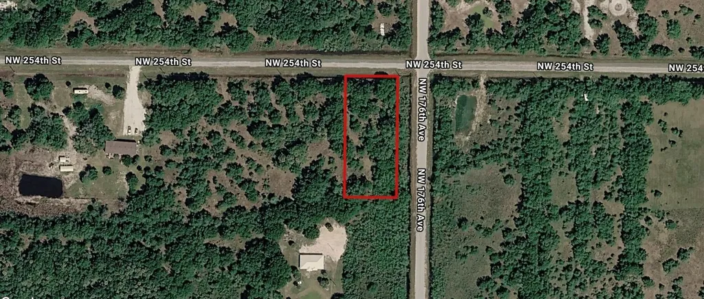 17618 NW 254th Street Okeechobee FL 34972