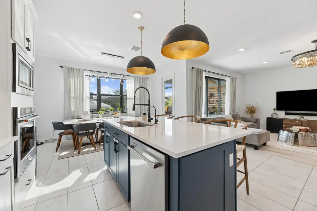 4482 Silverwood Lane Fort Lauderdale FL 33309