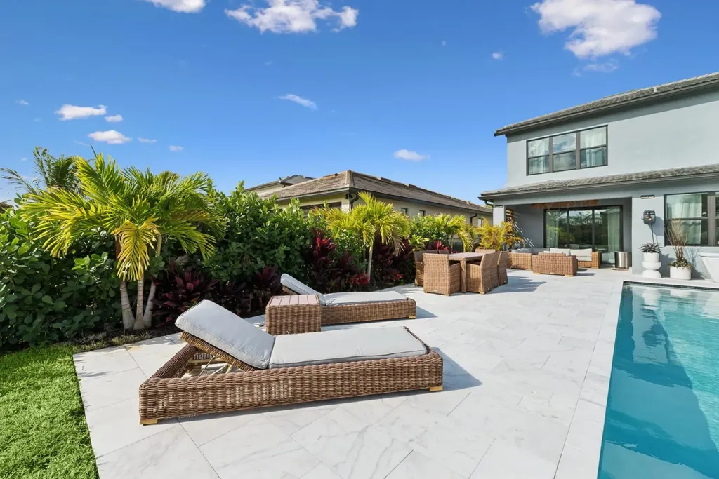 4482 Silverwood Lane Fort Lauderdale FL 33309