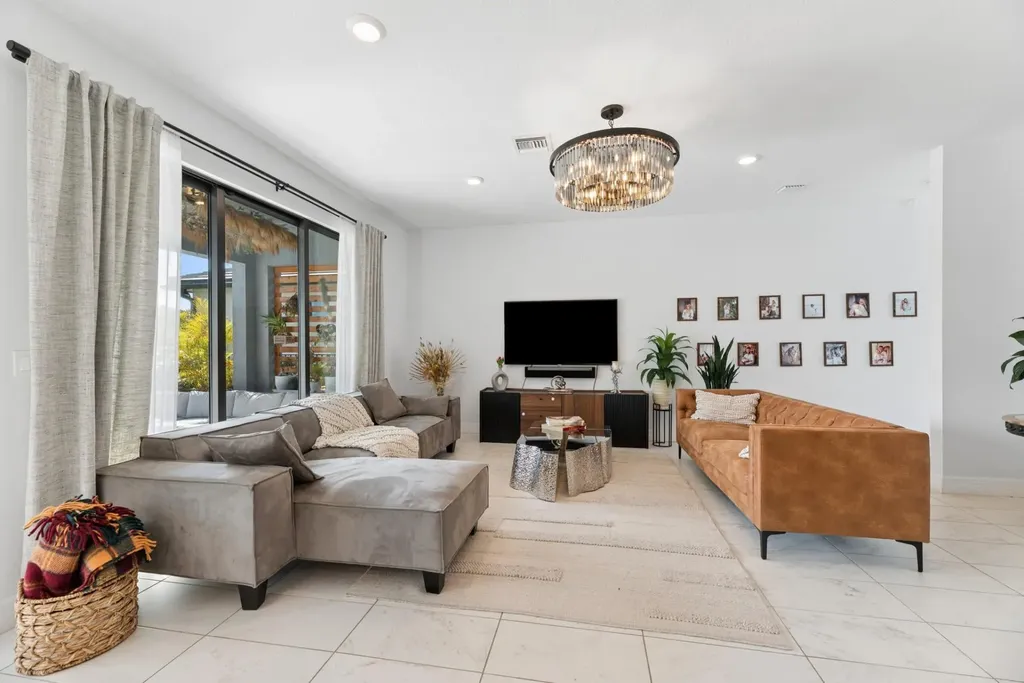 4482 Silverwood Lane Fort Lauderdale FL 33309